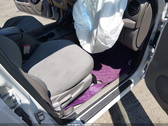 2004 Jeep Liberty Sport მანქანა იყიდება აუქციონზე, vin: 1J4GL48K64W115346, აუქციონის ნომერი: 45123616