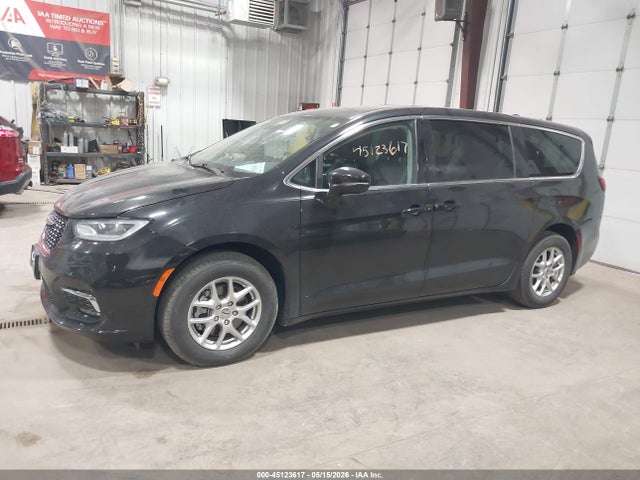 Продаж на аукціоні авто 2023 Chrysler Pacifica Touring L, vin: 2C4RC1BG4PR596793, номер лоту: 45123617