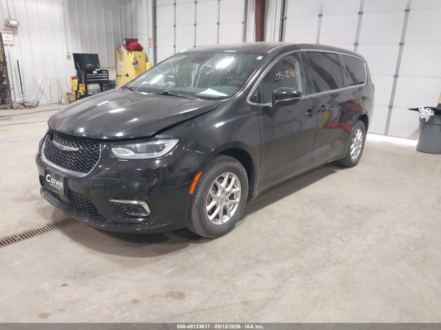 Продаж на аукціоні авто 2023 Chrysler Pacifica Touring L, vin: 2C4RC1BG4PR596793, номер лоту: 45123617