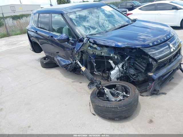 45123654 :رقم المزاد ، JA4J3VA82SZ057290 vin ، 2025 Mitsubishi Outlander Se 2.5 2wd مزاد بيع