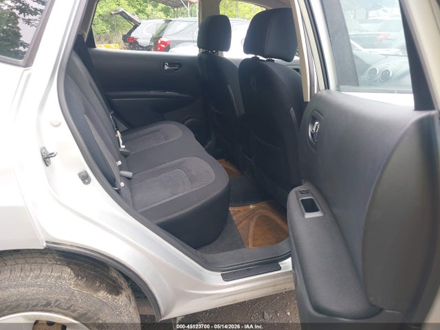 45123700 :رقم المزاد ، JN8AS5MV1BW675796 vin ، 2011 Nissan Rogue S مزاد بيع