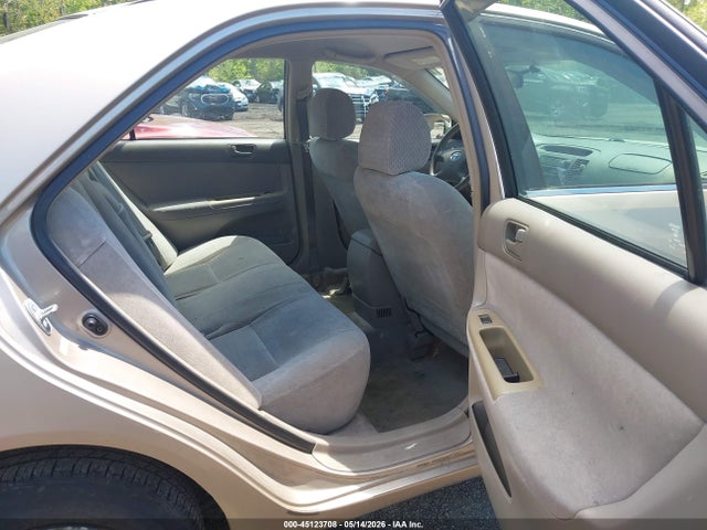 45123708 :رقم المزاد ، 4T1BE32K82U030218 vin ، 2002 Toyota Camry Le مزاد بيع