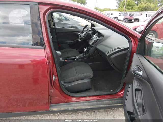 45123719 :رقم المزاد ، 1FADP3F24FL227020 vin ، 2015 Ford Focus Se مزاد بيع
