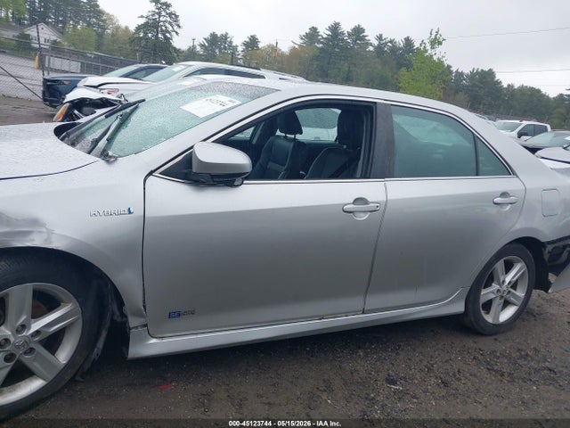 4T1BD1FK6EU130663 Toyota Camry Hybrid Se Limited Edition