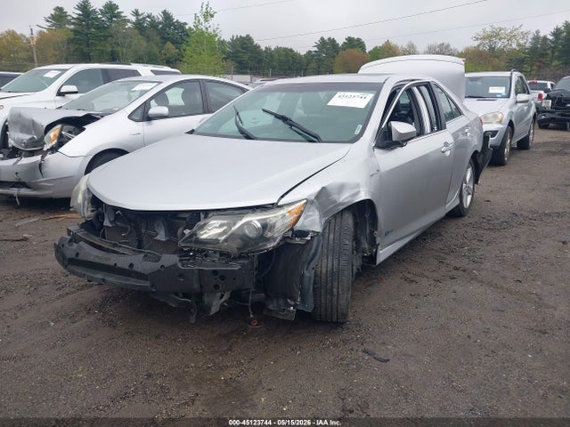 4T1BD1FK6EU130663 Toyota Camry Hybrid Se Limited Edition