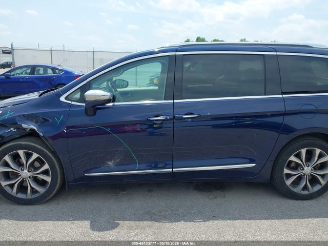Продаж на аукціоні авто 2017 Chrysler Pacifica Limited, vin: 2C4RC1GG4HR798060, номер лоту: 45123777