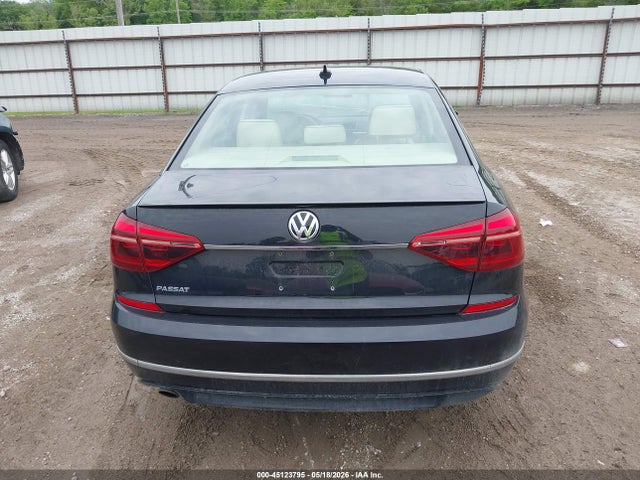 Volkswagen Passat 1.8t R-line 2017 1VWDT7A3XHC044153 Image 16