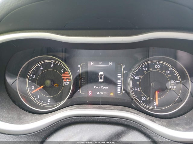 Продаж на аукціоні авто 2018 Jeep Cherokee Latitude Plus Fwd, vin: 1C4PJLLB1JD503802, номер лоту: 45123802