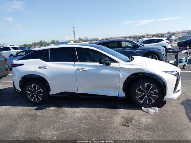 Lexus Rz 300e Premium 2024 JTJABABB7RA000472 Image 13