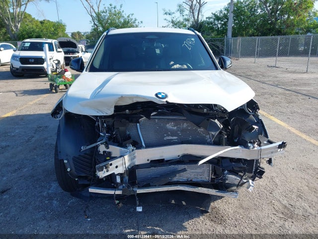 2026 Bmw X1 Xdrive28i მანქანა იყიდება აუქციონზე, vin: WBX73EF05T5422740, აუქციონის ნომერი: 45123841