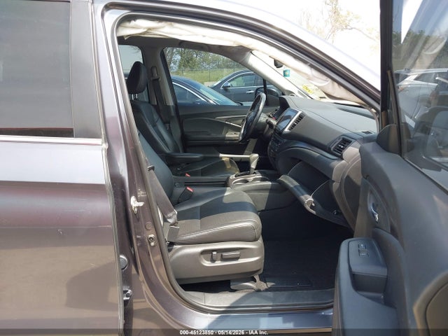 2017 Honda Ridgeline Rtl-t მანქანა იყიდება აუქციონზე, vin: 5FPYK3F63HB005708, აუქციონის ნომერი: 45123850