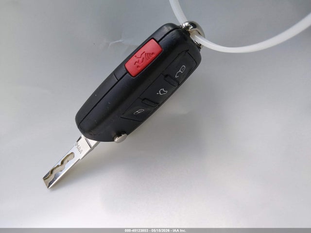 2018 Volkswagen Beetle 2.0t Se მანქანა იყიდება აუქციონზე, vin: 3VWJD7AT3JM714176, აუქციონის ნომერი: 45123853