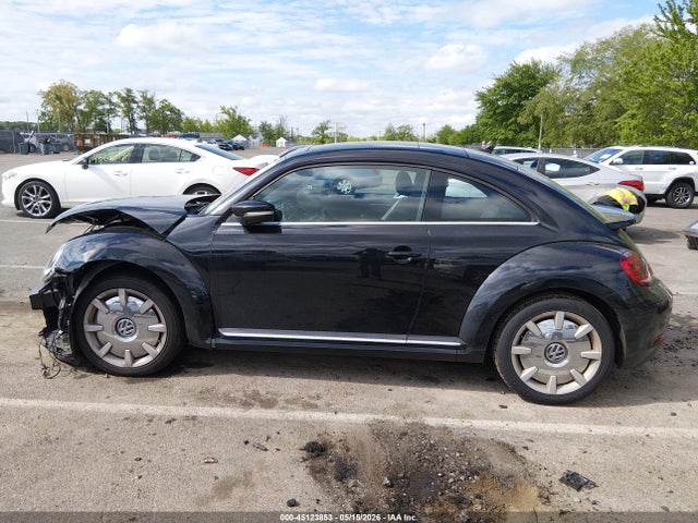 2018 Volkswagen Beetle 2.0t Se მანქანა იყიდება აუქციონზე, vin: 3VWJD7AT3JM714176, აუქციონის ნომერი: 45123853