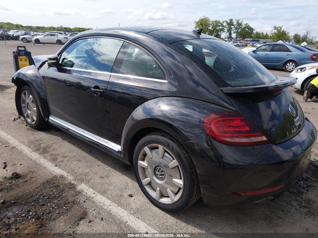 2018 Volkswagen Beetle 2.0t Se მანქანა იყიდება აუქციონზე, vin: 3VWJD7AT3JM714176, აუქციონის ნომერი: 45123853