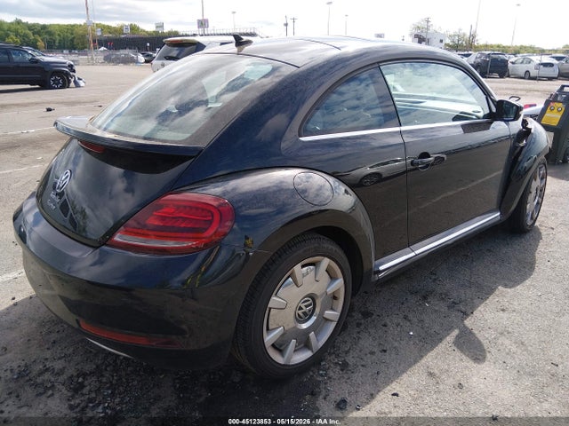 2018 Volkswagen Beetle 2.0t Se მანქანა იყიდება აუქციონზე, vin: 3VWJD7AT3JM714176, აუქციონის ნომერი: 45123853