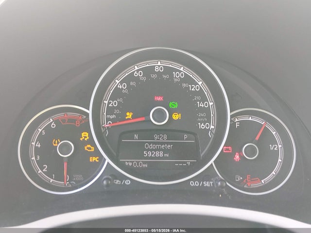 2018 Volkswagen Beetle 2.0t Se მანქანა იყიდება აუქციონზე, vin: 3VWJD7AT3JM714176, აუქციონის ნომერი: 45123853