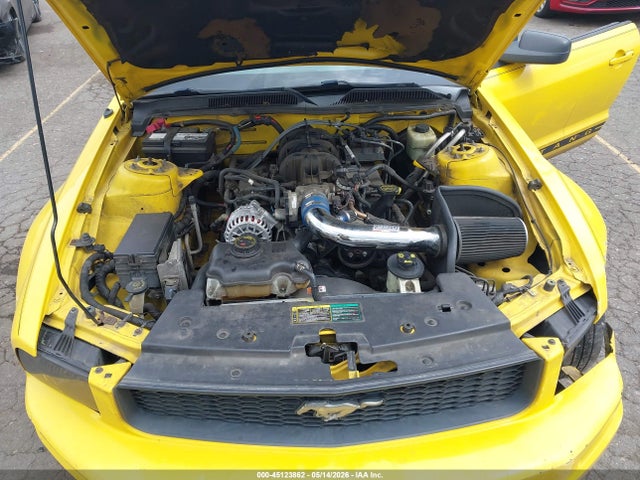 2005 Ford Mustang მანქანა იყიდება აუქციონზე, vin: 1ZVHT84NX55233051, აუქციონის ნომერი: 45123862