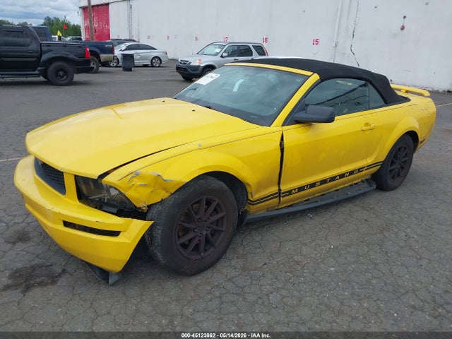 2005 Ford Mustang მანქანა იყიდება აუქციონზე, vin: 1ZVHT84NX55233051, აუქციონის ნომერი: 45123862