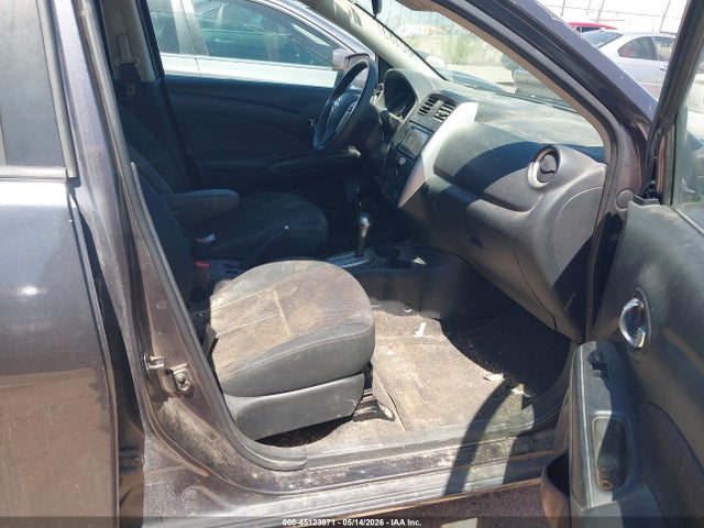 3N1CN7AP8FL814561 Nissan Versa 1.6 Sv