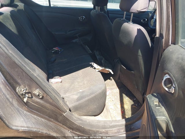 3N1CN7AP8FL814561 Nissan Versa 1.6 Sv