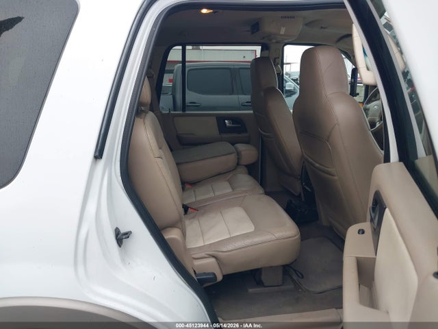 2003 Ford Expedition Eddie Bauer მანქანა იყიდება აუქციონზე, vin: 1FMFU17L83LA96821, აუქციონის ნომერი: 45123944