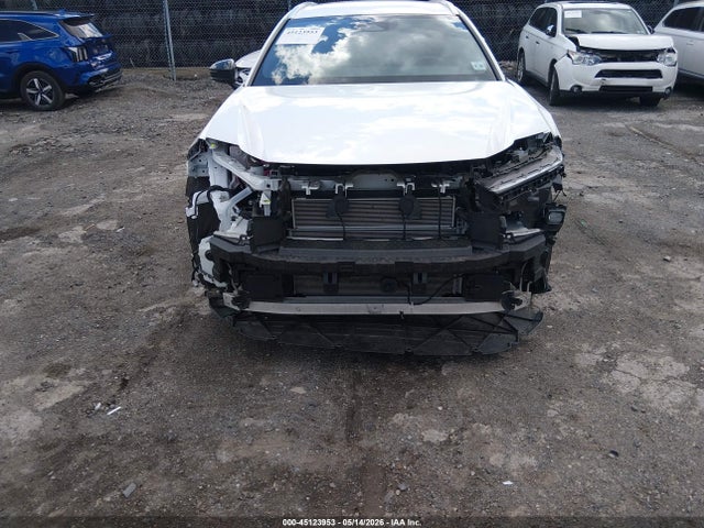 2025 Toyota Crown Signia Xle მანქანა იყიდება აუქციონზე, vin: JTDACAAJ1S3019702, აუქციონის ნომერი: 45123953