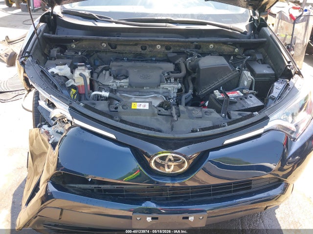 2017 Toyota Rav4 Le მანქანა იყიდება აუქციონზე, vin: JTMBFREV9HJ700881, აუქციონის ნომერი: 45123974