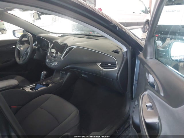 1G1ZC5ST8LF153240 Chevrolet Malibu Fwd 1fl
