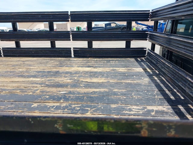 45124111 :رقم المزاد ، 1FDRF3G65FEA04635 vin ، 2015 Ford F-350 Chassis Xl مزاد بيع