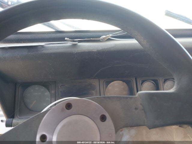 1987 Jeep Wrangler Laredo მანქანა იყიდება აუქციონზე, vin: 2BCCV8149HB528937, აუქციონის ნომერი: 45124122