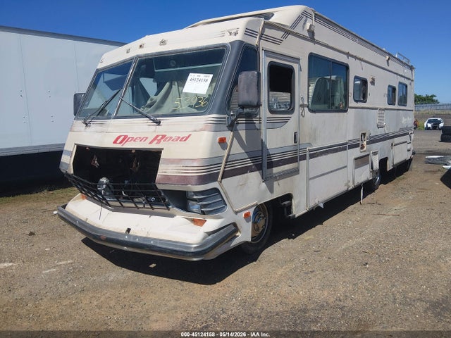 45124158 :رقم المزاد ، 1GBKP37W8K3311388 vin ، 1989 Chevrolet P30 مزاد بيع