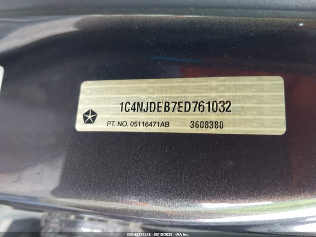 45124236 :رقم المزاد ، 1C4NJDEB7ED761032 vin ، 2014 Jeep Compass Latitude مزاد بيع