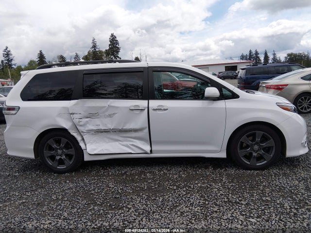 Toyota Sienna Se 8 Passenger 2017 5TDXZ3DC9HS863298 Image 14