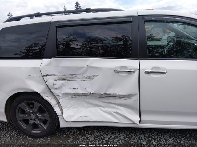 Toyota Sienna Se 8 Passenger 2017 5TDXZ3DC9HS863298 Image 6