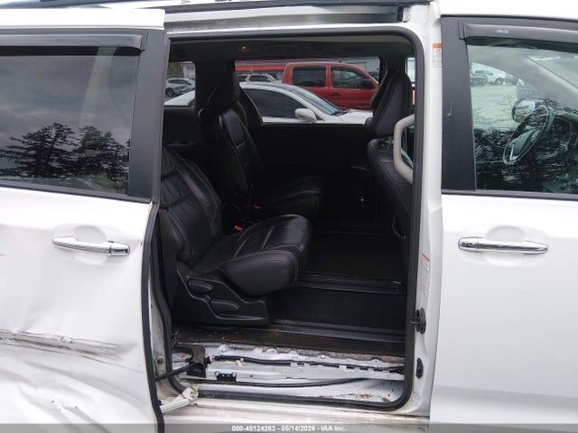 Toyota Sienna Se 8 Passenger 2017 5TDXZ3DC9HS863298 Image 8