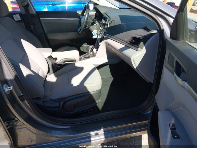 Продажа на аукционе авто 2019 Hyundai Elantra Value Edition, vin: 5NPD84LF6KH437217, номер лота: 45124264