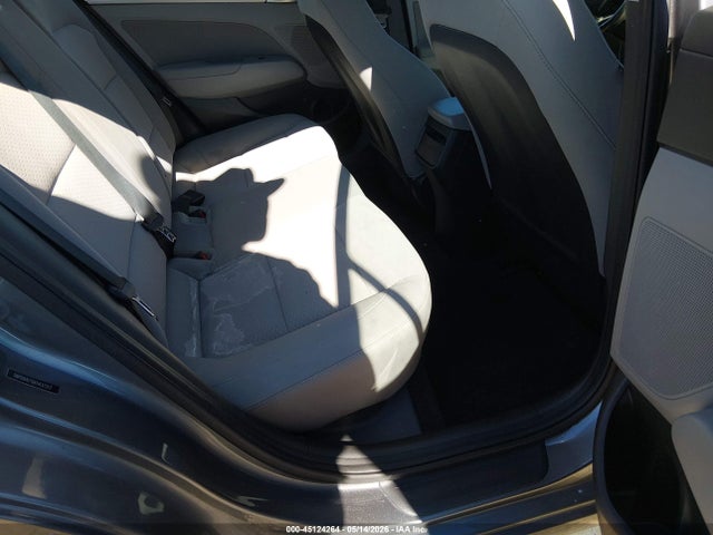 Продажа на аукционе авто 2019 Hyundai Elantra Value Edition, vin: 5NPD84LF6KH437217, номер лота: 45124264