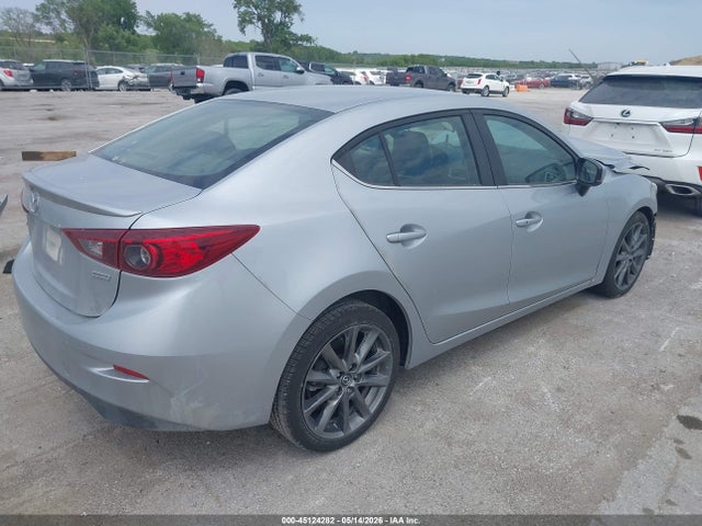 Продаж на аукціоні авто 2018 Mazda Mazda3 Touring, vin: 3MZBN1V39JM243594, номер лоту: 45124282