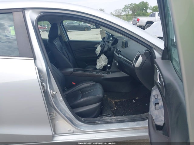 Продаж на аукціоні авто 2018 Mazda Mazda3 Touring, vin: 3MZBN1V39JM243594, номер лоту: 45124282