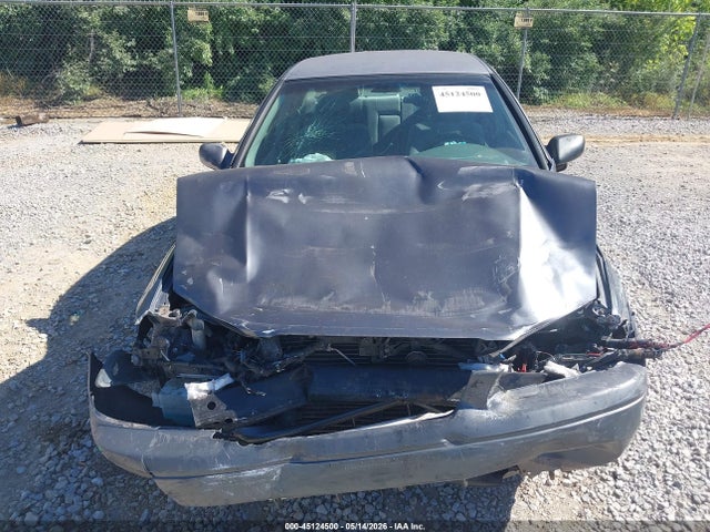 45124500 :رقم المزاد ، 4T1BG22K3XU891611 vin ، 1999 Toyota Camry Le مزاد بيع