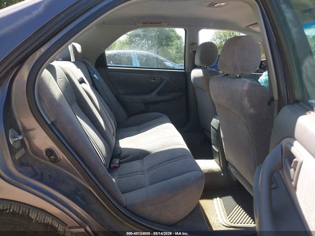 45124500 :رقم المزاد ، 4T1BG22K3XU891611 vin ، 1999 Toyota Camry Le مزاد بيع