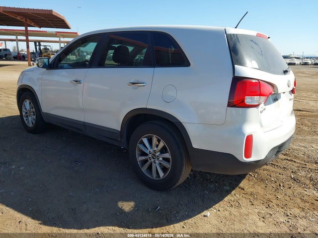 45124515 :رقم المزاد ، 5XYKT3A62FG621943 vin ، 2015 Kia Sorento Lx مزاد بيع