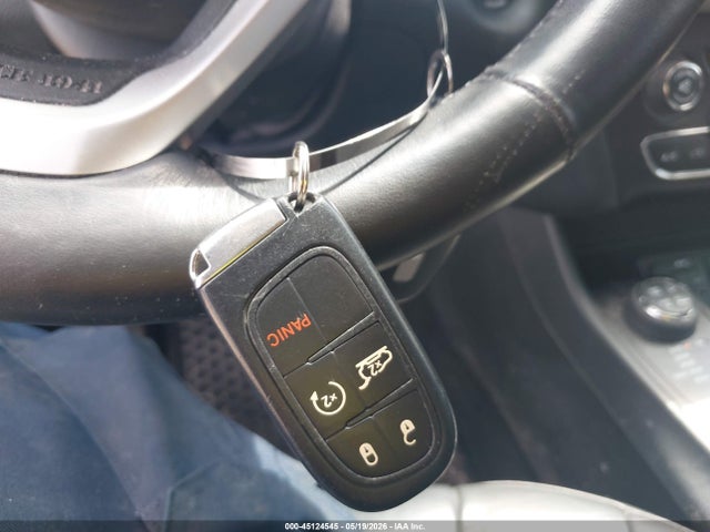 Продажа на аукционе авто 2015 Jeep Cherokee Trailhawk, vin: 1C4PJMBS2FW575479, номер лота: 45124545