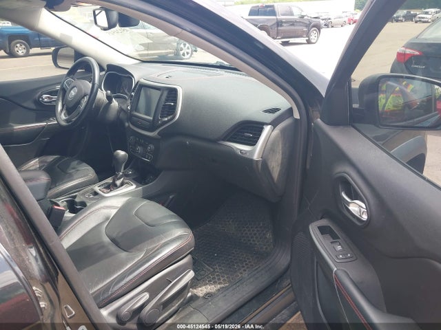 Продажа на аукционе авто 2015 Jeep Cherokee Trailhawk, vin: 1C4PJMBS2FW575479, номер лота: 45124545