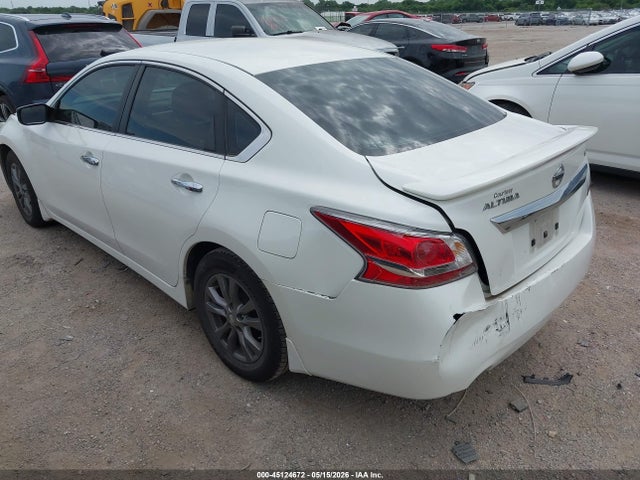 Продаж на аукціоні авто 2015 Nissan Altima 2.5 S, vin: 1N4AL3AP1FN350053, номер лоту: 45124672