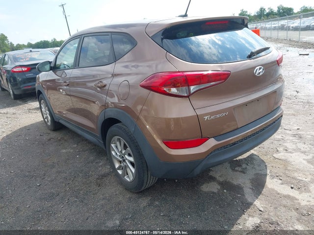 KM8J23A4XHU507313 Hyundai TUCSON SE