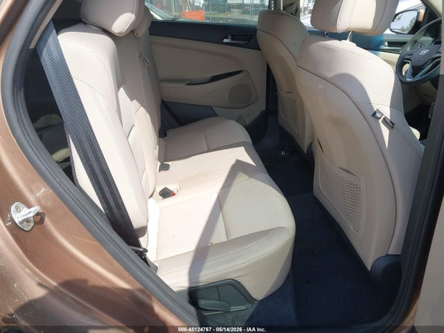 KM8J23A4XHU507313 Hyundai TUCSON SE