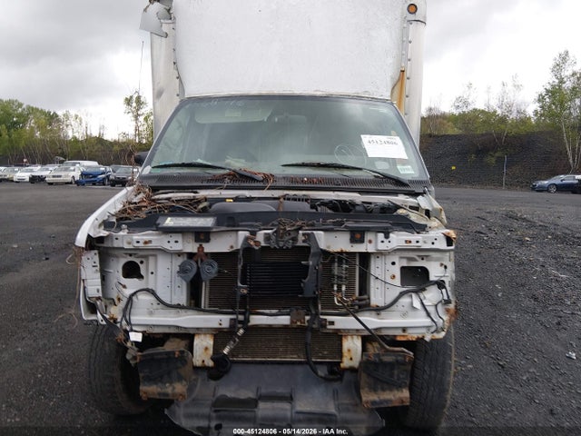 45124806 :رقم المزاد ، 1FDXE45S79DA25075 vin ، 2009 Ford E-450 Cutaway مزاد بيع