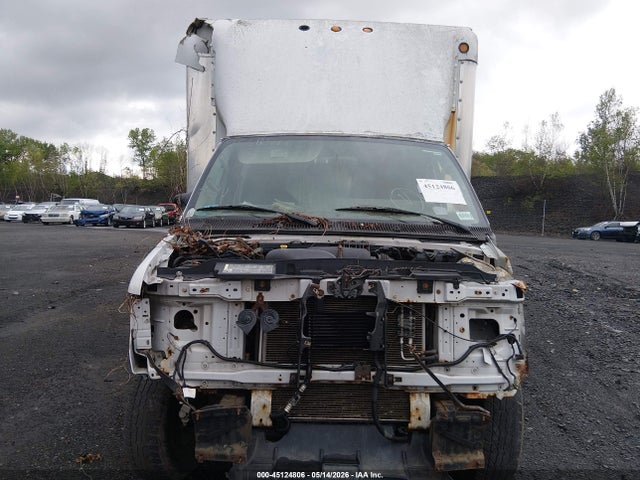 45124806 :رقم المزاد ، 1FDXE45S79DA25075 vin ، 2009 Ford E-450 Cutaway مزاد بيع