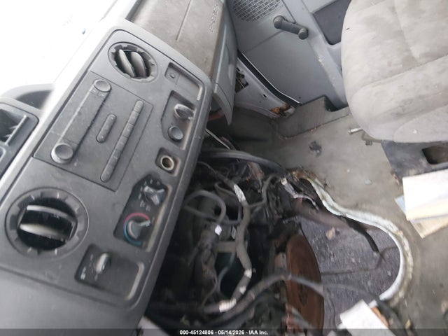 45124806 :رقم المزاد ، 1FDXE45S79DA25075 vin ، 2009 Ford E-450 Cutaway مزاد بيع
